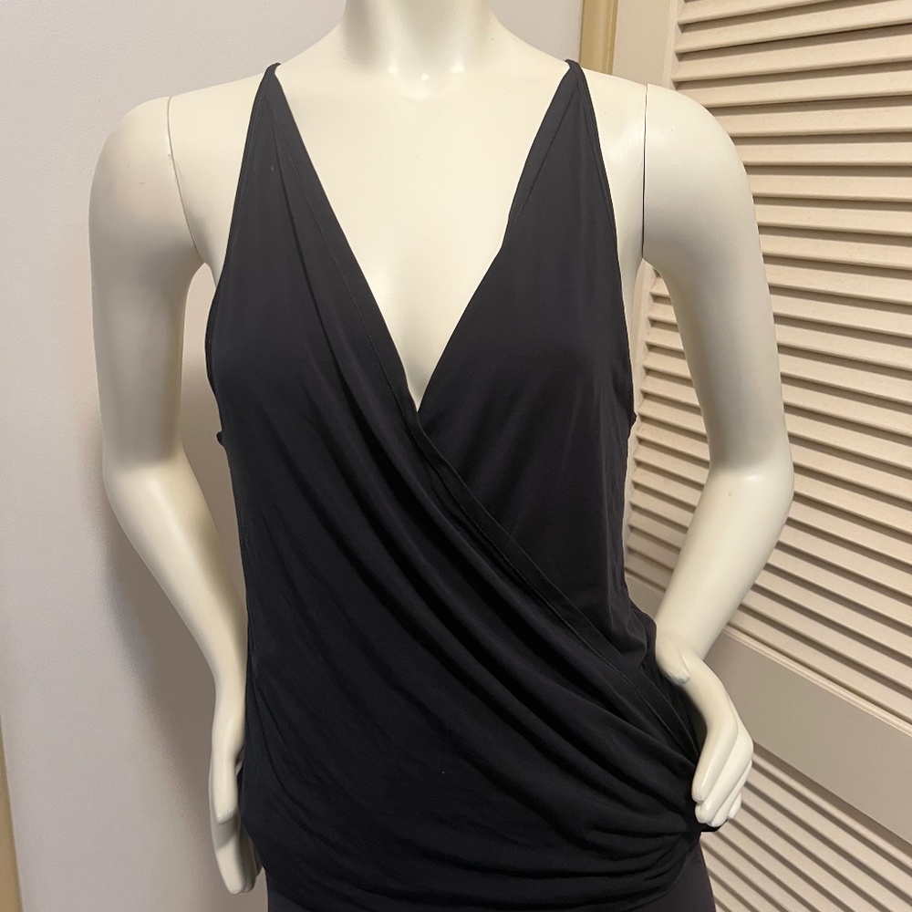 Lululemon top